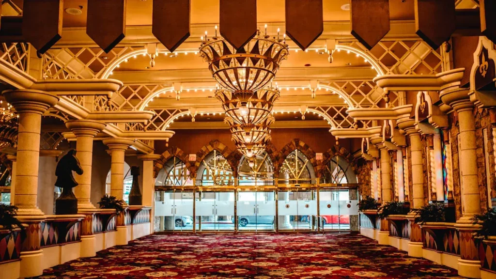 Middle-Eastern-Aesthetics-in-Custom-Furniture-Design-1024×576