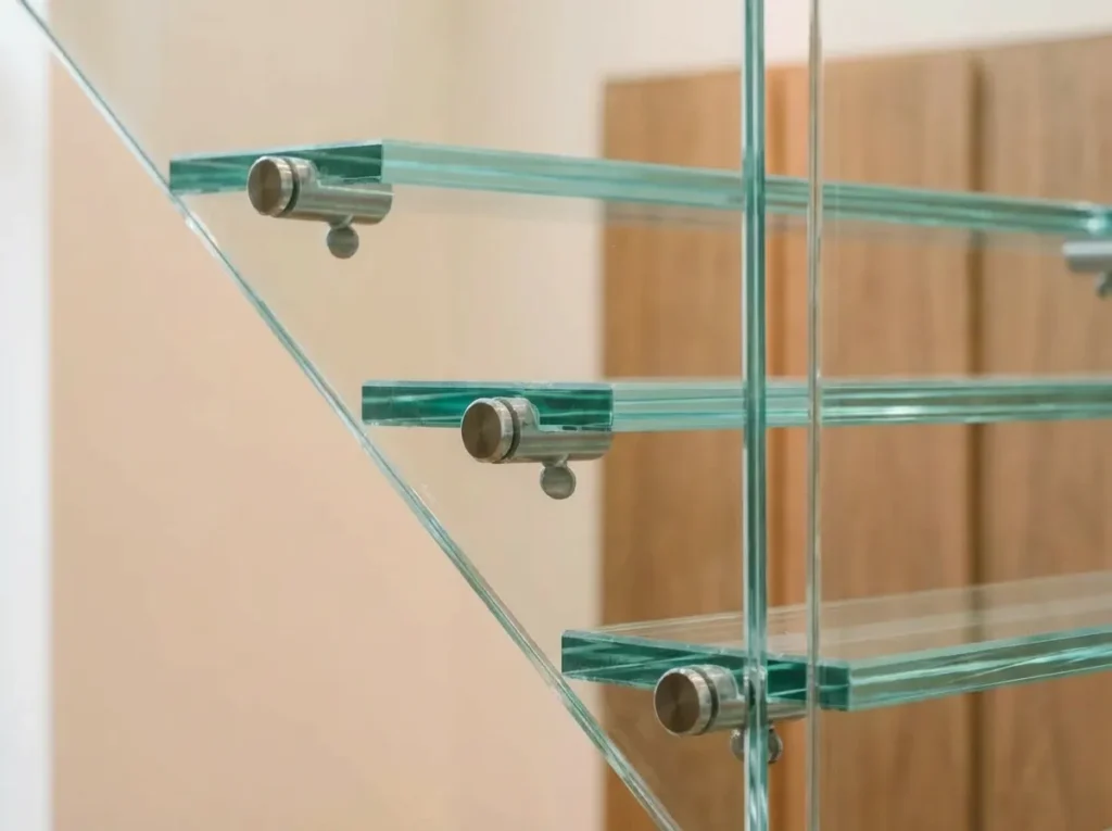 19Glass Staircase Installation Steps